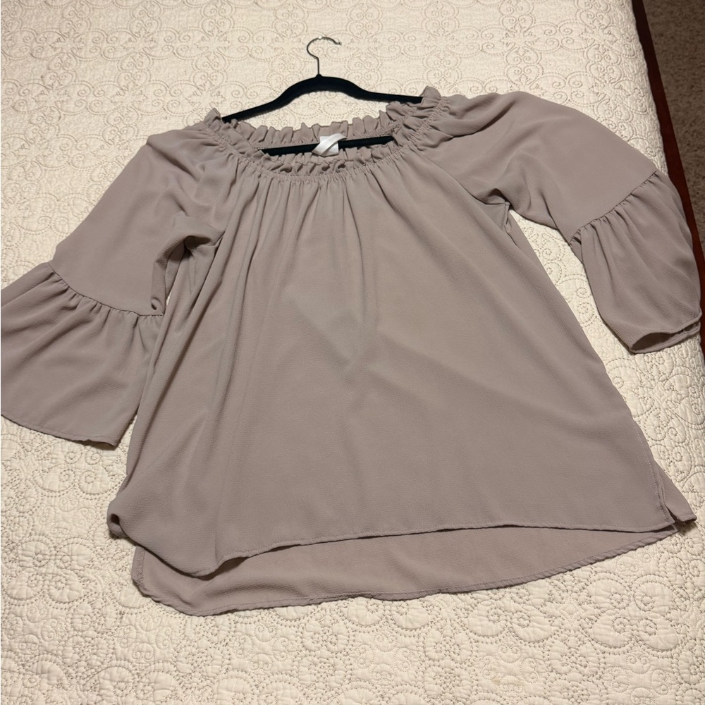 Forgotten Grace Elegant Women's Off-Shoulder Top - Taupe M